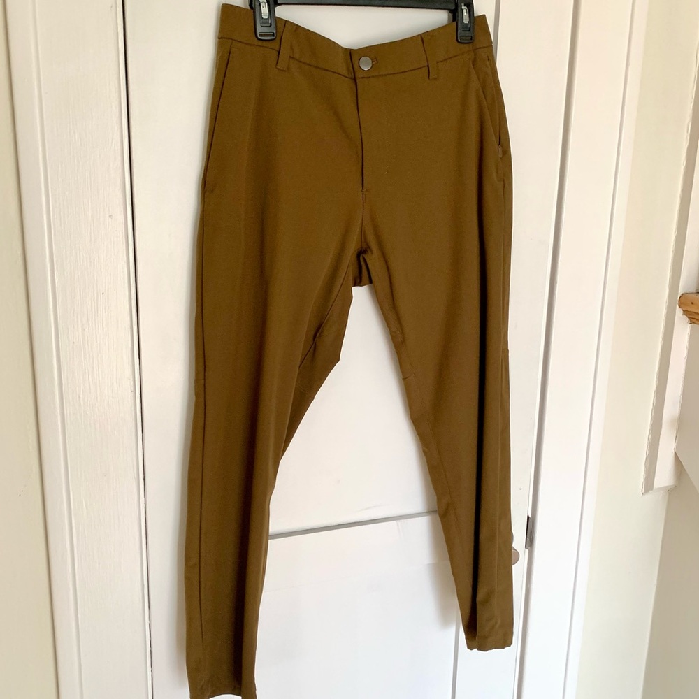 29. Men’s Size 30 LULULEMON Brown Commission Pants